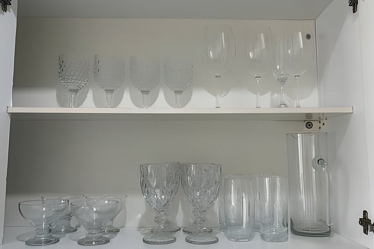 Belíssimo Apê, a 5 min da Praia, até 4 pessoas.