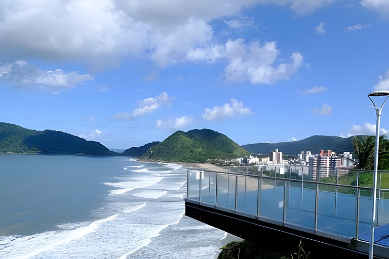 Cantinho Tranquilo na Enseada - Estacionamento