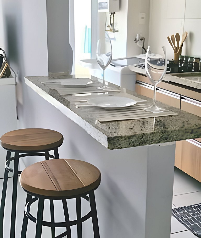 Charmoso com varanda / Ar condicionado / 1 Vaga