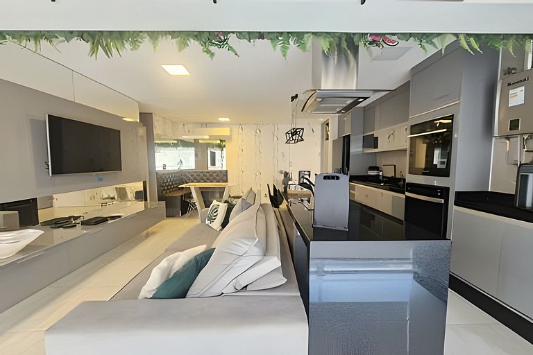 Conforto na Praia Gonzaga /Estacionamento /Piscina