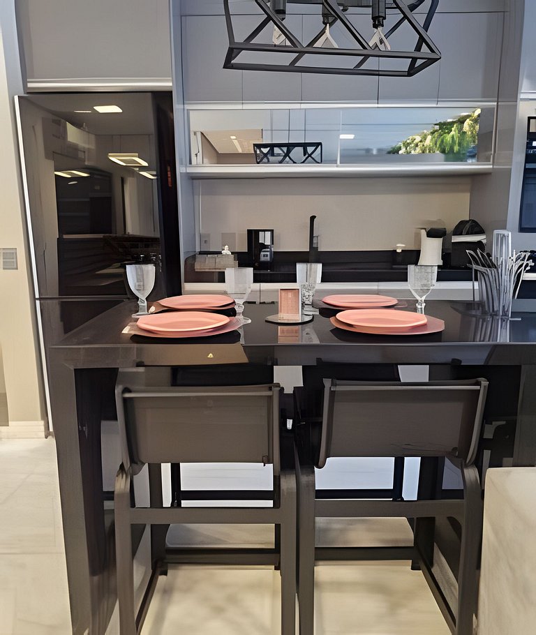 Conforto na Praia Gonzaga /Estacionamento /Piscina