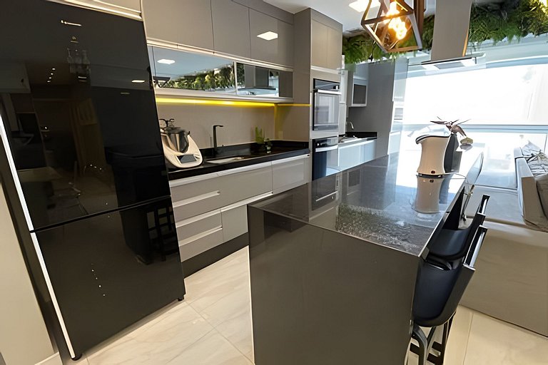 Conforto na Praia Gonzaga /Estacionamento /Piscina