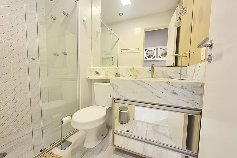 Conforto na Praia Gonzaga /Estacionamento /Piscina