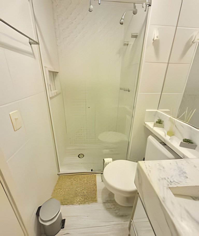 Conforto na Praia Gonzaga /Estacionamento /Piscina