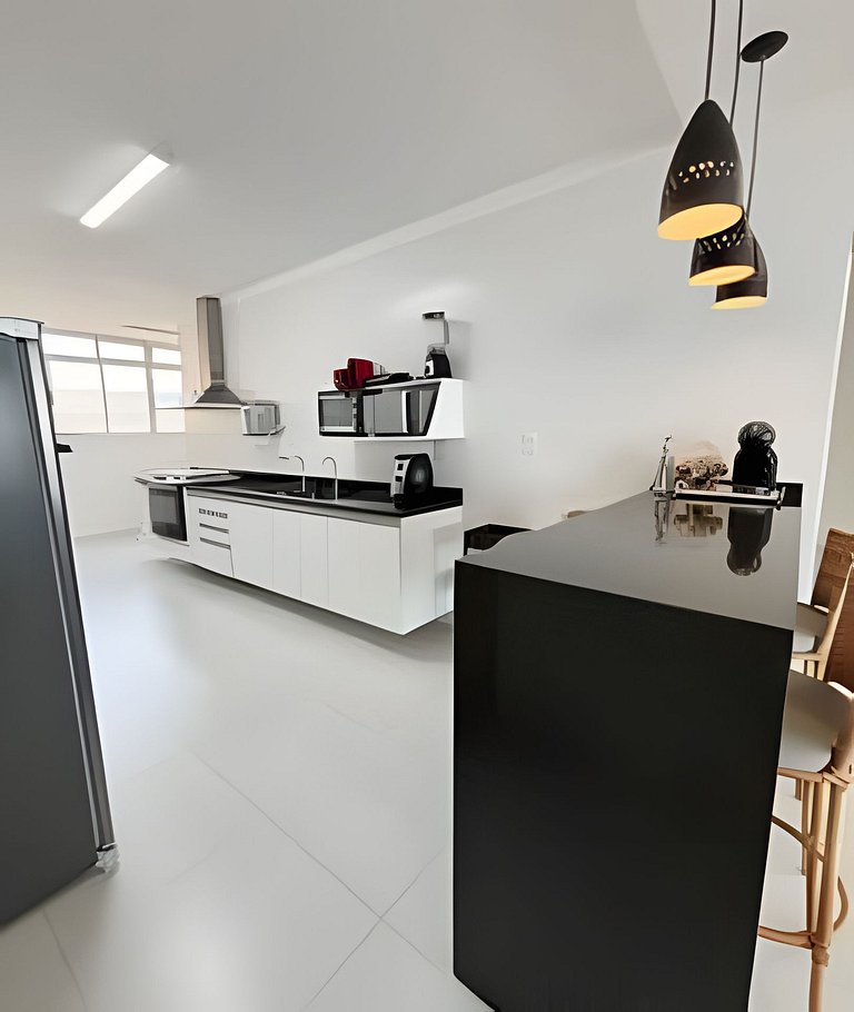 Conforto perfeito: Ar-condicionado, Varanda, Vaga