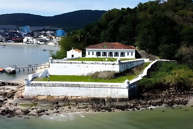 Conforto perfeito: Ar-condicionado, Varanda, Vaga