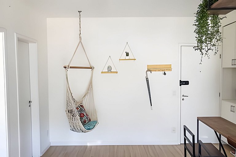 A 100 metros da praia com vista linda!