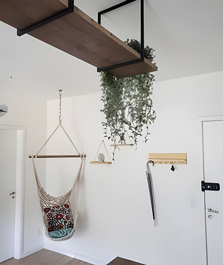 A 100 metros da praia com vista linda!