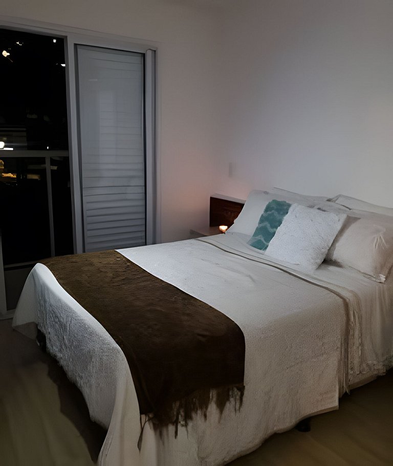 A 100 metros da praia com vista linda!