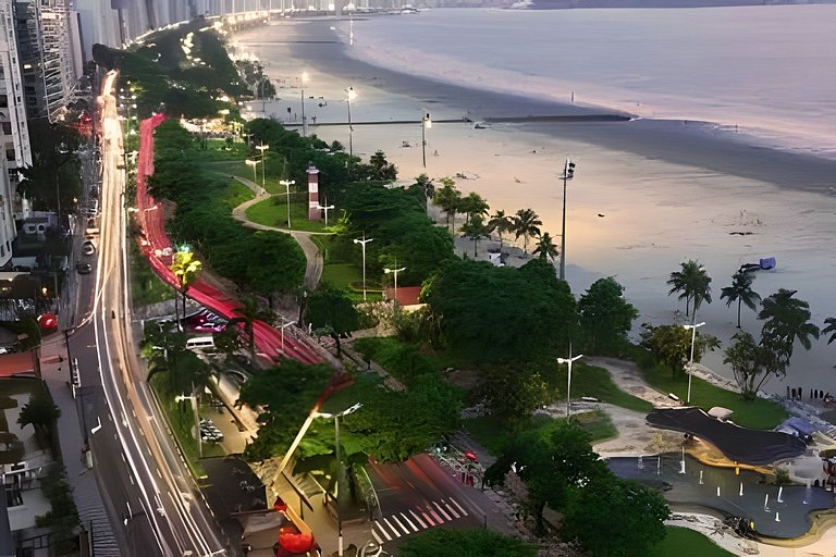 A 100 metros da praia com vista linda!