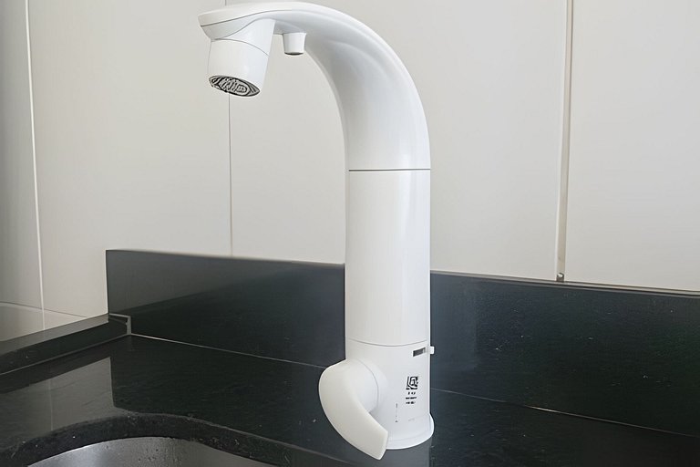 A 100 metros da praia com vista linda!