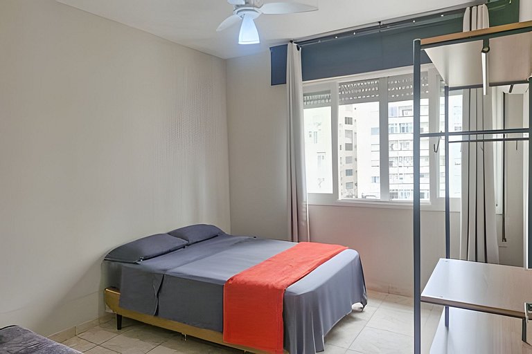 Pé na Areia - Avenida da praia, c/ estacionamento