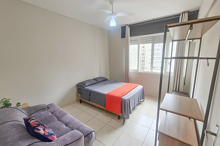 Pé na Areia - Avenida da praia, c/ estacionamento