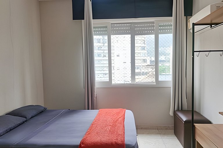 Pé na Areia - Avenida da praia, c/ estacionamento