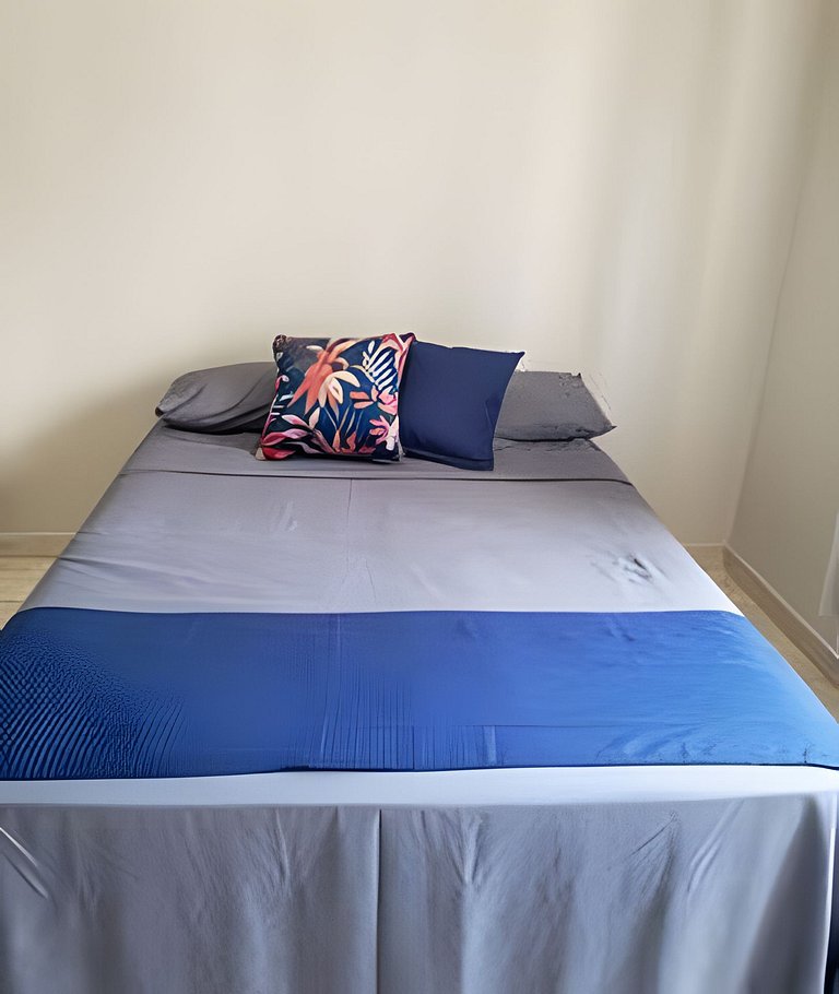 Pé na Areia - Avenida da praia, c/ estacionamento