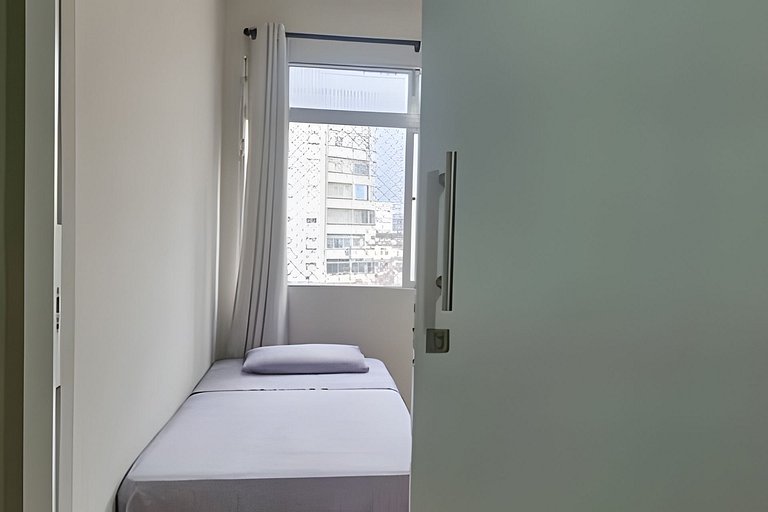 Pé na Areia - Avenida da praia, c/ estacionamento