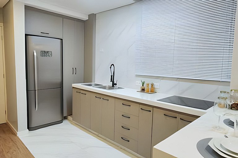 Lindo e Moderno na praia do Gonzaga c/ar