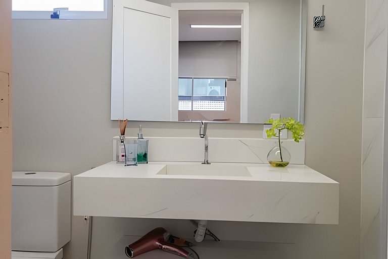 Lindo e Moderno na praia do Gonzaga c/ar