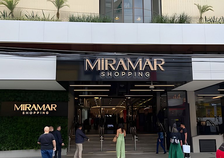 Lindo e Moderno na praia do Gonzaga c/ar