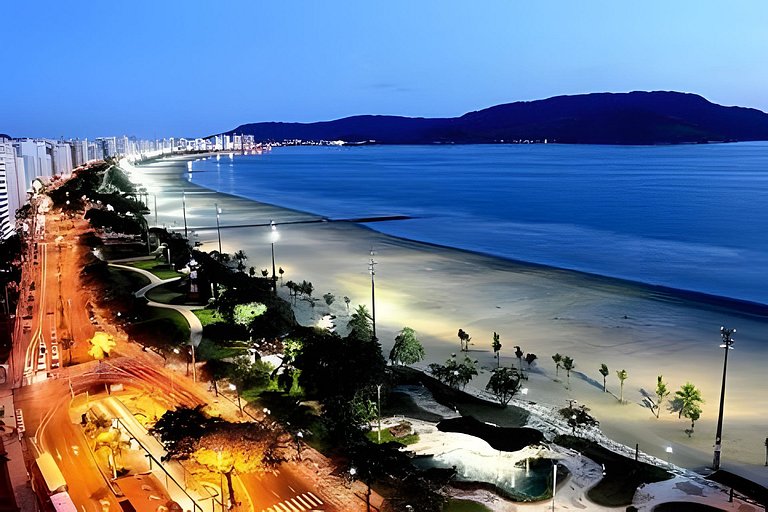 Lindo e Moderno na praia do Gonzaga c/ar