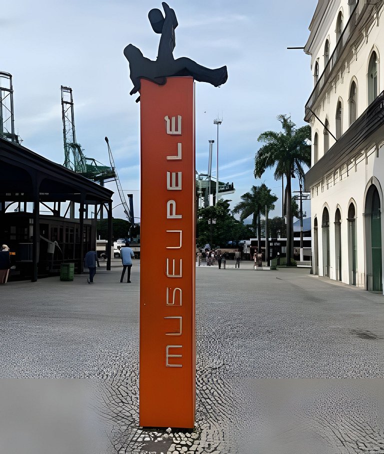 Perto da Praia com ar e estacionamento