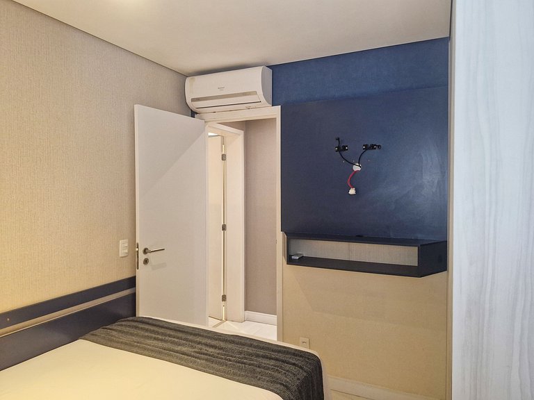 Conforto na Praia Gonzaga /Estacionamento /Piscina